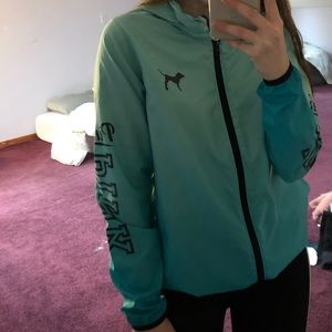 VICTORIA SECRET WINDBREAKER!!!